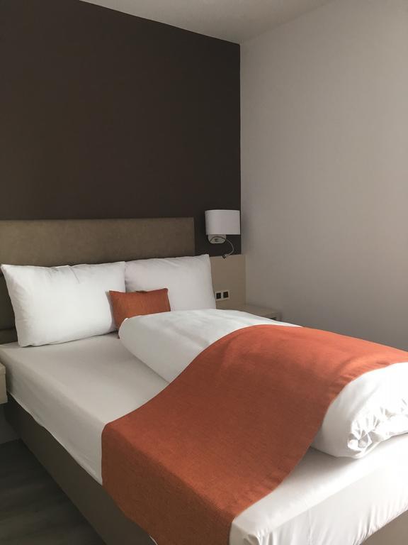Hotel Kapuzinerhof Biberach an der Riß Kamer foto