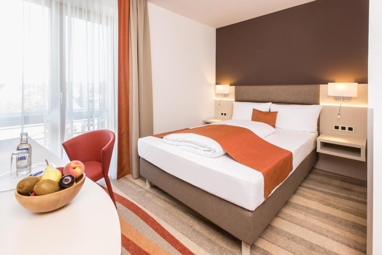 Hotel Kapuzinerhof Biberach an der Riß Buitenkant foto